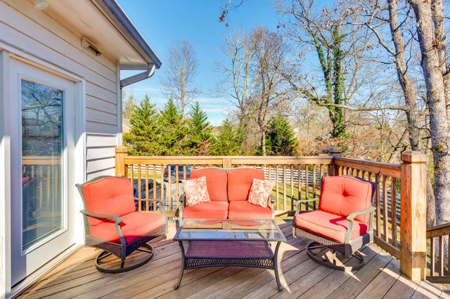 1407 Peter Pan Road, Lookout Mountain, GA 30750