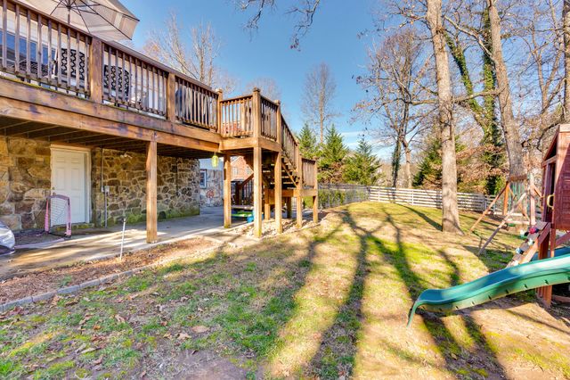 1407 Peter Pan Road, Lookout Mountain, GA 30750