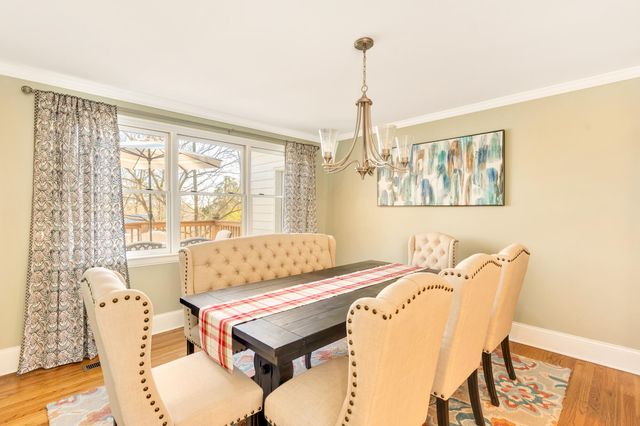 1407 Peter Pan Road, Lookout Mountain, GA 30750