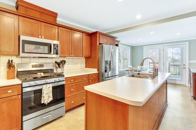 1407 Peter Pan Road, Lookout Mountain, GA 30750