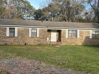 3067 Bay Crescent Drive, Mobile, AL 36605