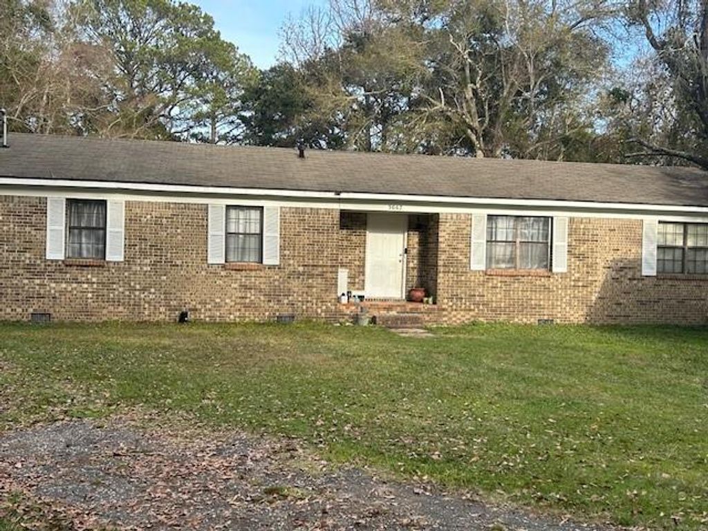 3067 Bay Crescent Drive, Mobile, AL 36605