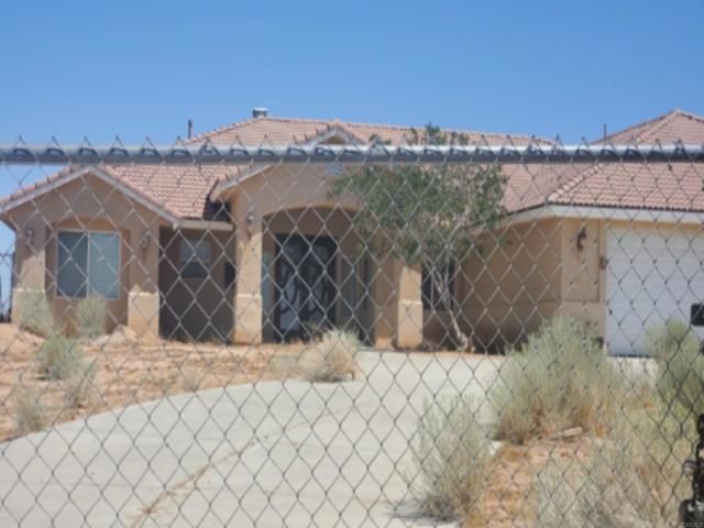 9367 Mustang Av, Apple Valley, CA 92308