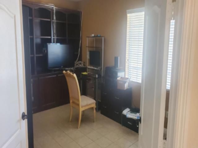 9367 Mustang Av, Apple Valley, CA 92308