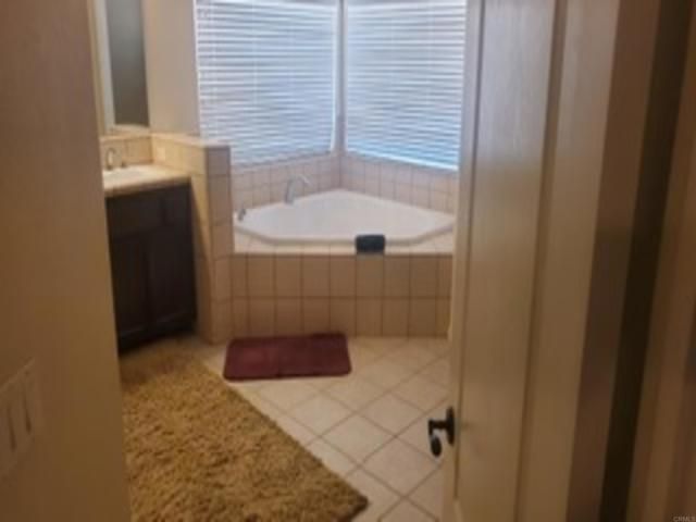 9367 Mustang Av, Apple Valley, CA 92308