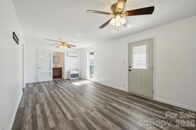 547 Pea Ridge Street, Morganton, NC 28655