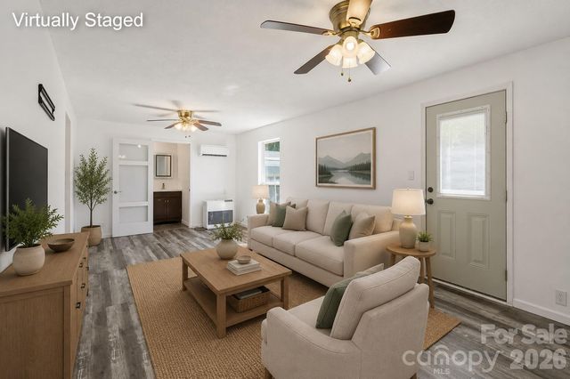 547 Pea Ridge Street, Morganton, NC 28655