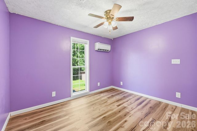547 Pea Ridge Street, Morganton, NC 28655