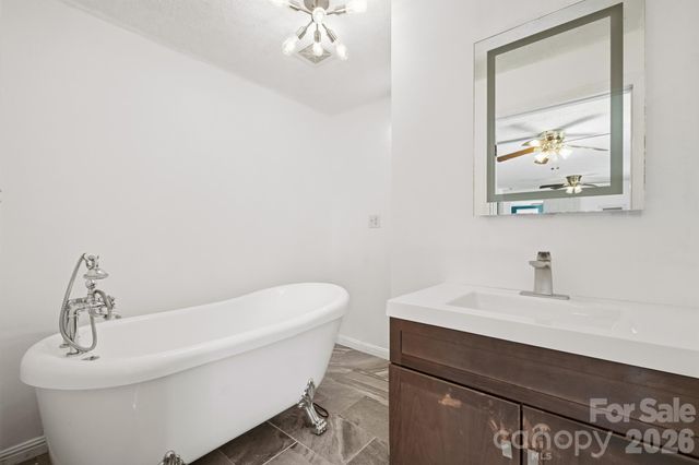 547 Pea Ridge Street, Morganton, NC 28655
