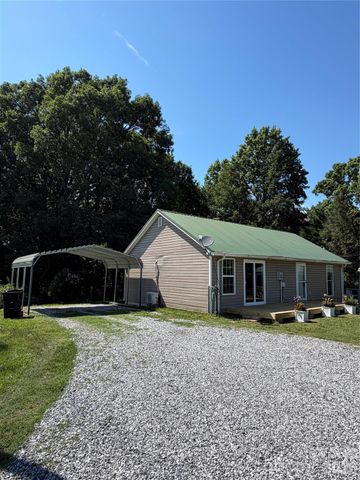 547 Pea Ridge Street, Morganton, NC 28655