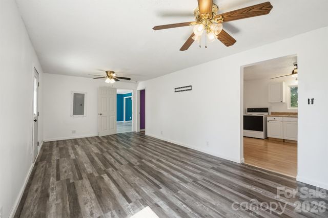 547 Pea Ridge Street, Morganton, NC 28655
