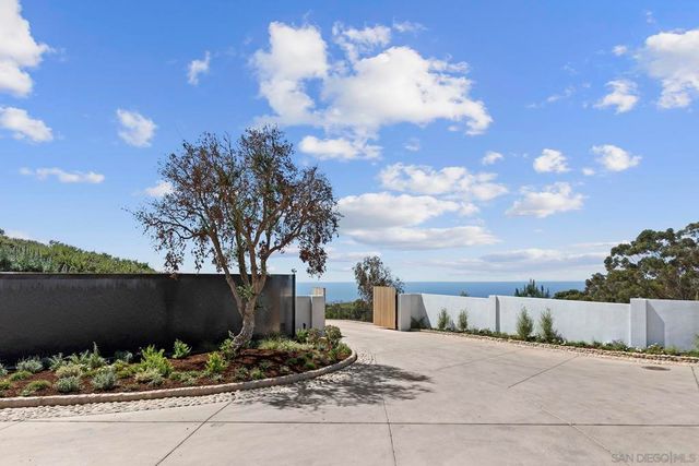 7151 Romero Loop, La Jolla, CA 92037