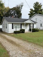 3221 Miami Avenue, Kalamazoo, MI 49048