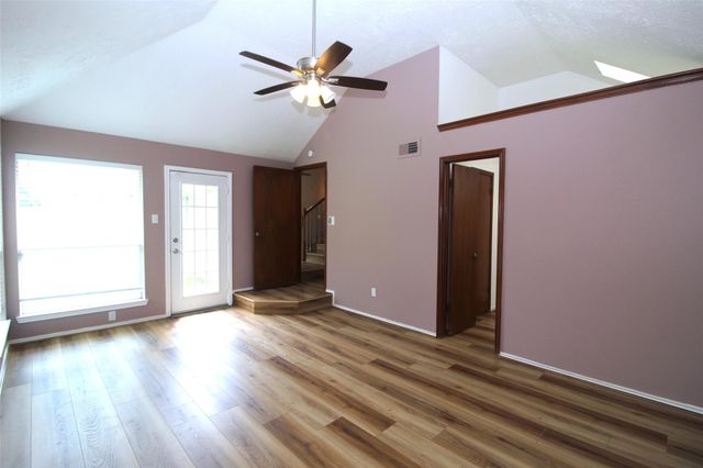 3515 Woodmere Lane, Sugar Land, TX 77478