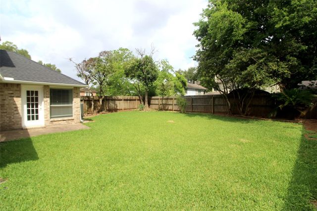3515 Woodmere Lane, Sugar Land, TX 77478