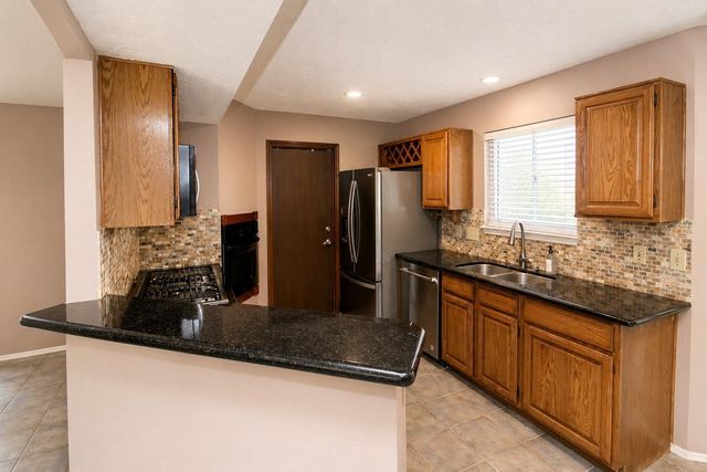 3515 Woodmere Lane, Sugar Land, TX 77478