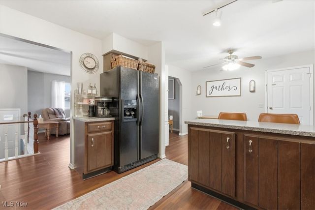 9 Oakbrook Lane, Mineral Wells, WV 26150