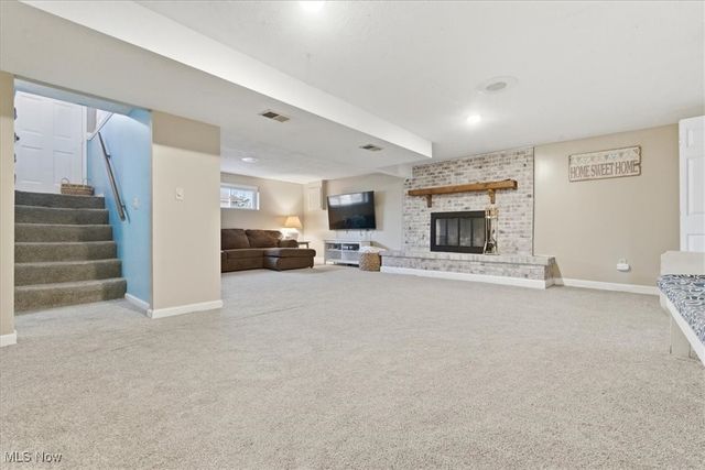 9 Oakbrook Lane, Mineral Wells, WV 26150