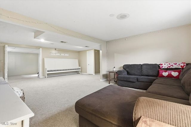 9 Oakbrook Lane, Mineral Wells, WV 26150