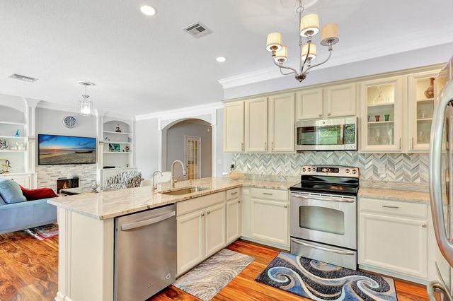 5496 SW Gray Fox Drive, Palm City, FL 34990