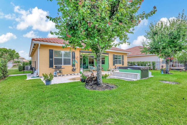 5496 SW Gray Fox Drive, Palm City, FL 34990