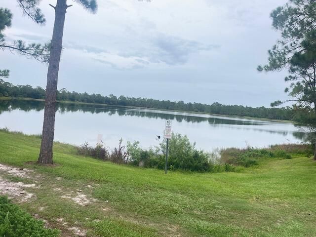 5496 SW Gray Fox Drive, Palm City, FL 34990