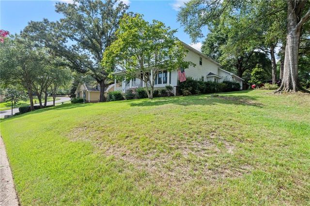 6648 Sugar Creek Drive S, Mobile, AL 36695