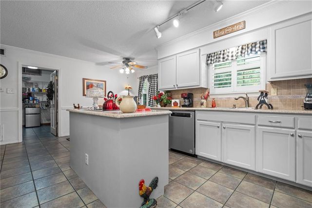 6648 Sugar Creek Drive S, Mobile, AL 36695