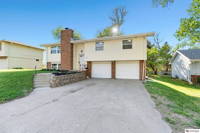 4116 N 101st Street, Omaha, NE 68134