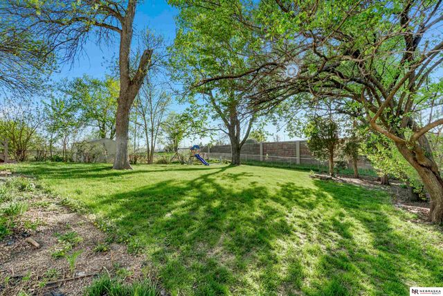 4116 N 101st Street, Omaha, NE 68134