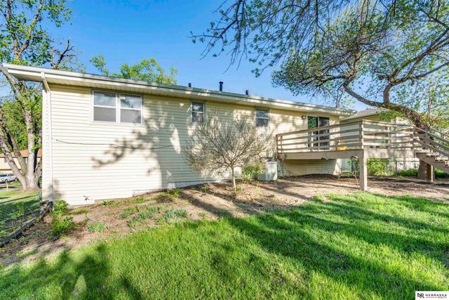 4116 N 101st Street, Omaha, NE 68134