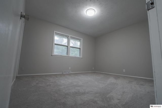 4116 N 101st Street, Omaha, NE 68134
