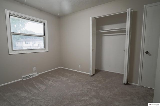 4116 N 101st Street, Omaha, NE 68134