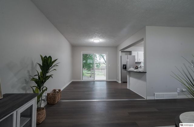 4116 N 101st Street, Omaha, NE 68134