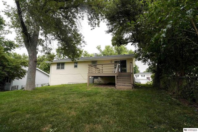 4116 N 101st Street, Omaha, NE 68134