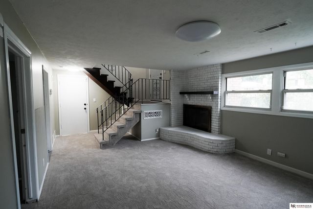 4116 N 101st Street, Omaha, NE 68134