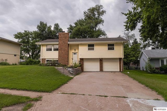 4116 N 101st Street, Omaha, NE 68134