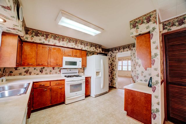 460 S Ralph Street, Watseka, IL 60970