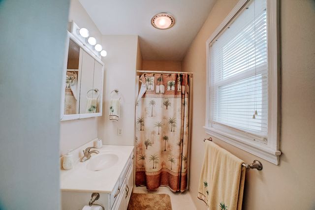 460 S Ralph Street, Watseka, IL 60970