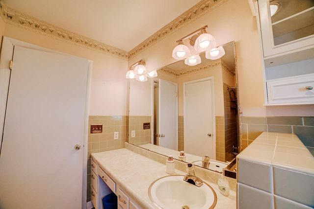 460 S Ralph Street, Watseka, IL 60970