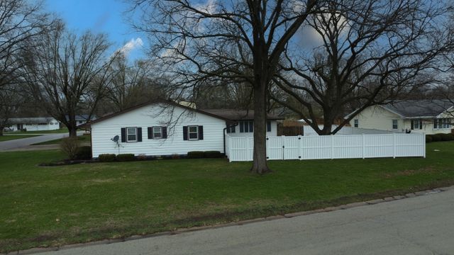 460 S Ralph Street, Watseka, IL 60970