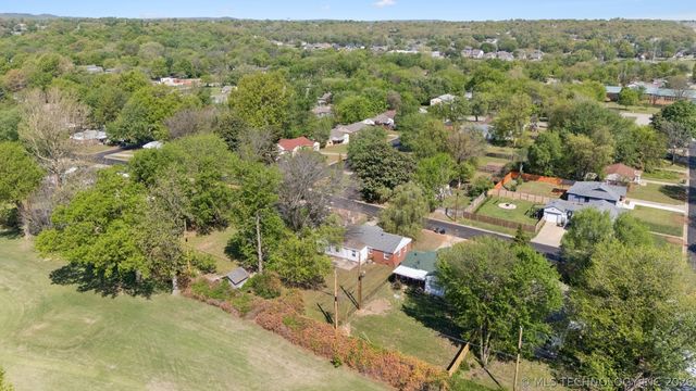 1214 W Marshall Street, Tulsa, OK 74127