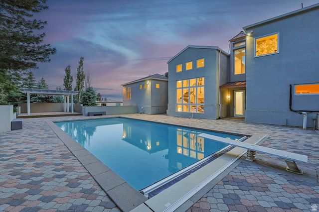 2093 S LAKELINE DR, Salt Lake City, UT 84109