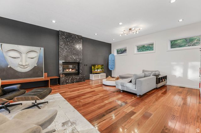 2093 S LAKELINE DR, Salt Lake City, UT 84109