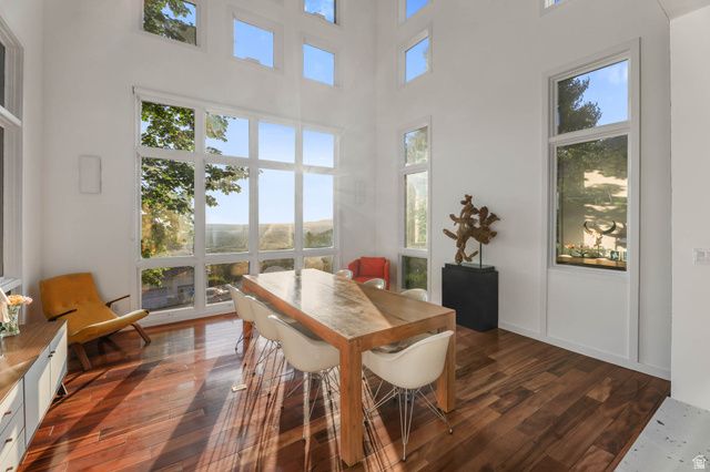 2093 S LAKELINE DR, Salt Lake City, UT 84109