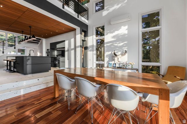 2093 S LAKELINE DR, Salt Lake City, UT 84109