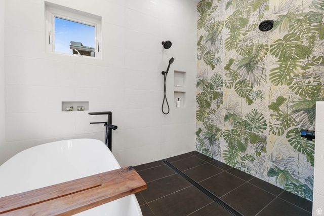 2093 S LAKELINE DR, Salt Lake City, UT 84109