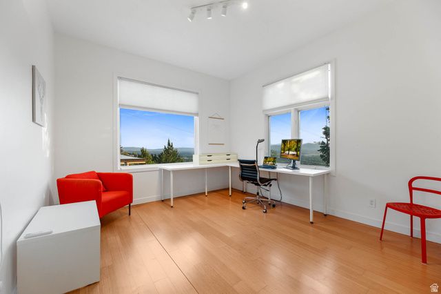 2093 S LAKELINE DR, Salt Lake City, UT 84109