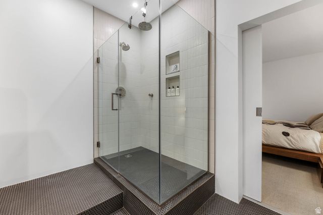 2093 S LAKELINE DR, Salt Lake City, UT 84109