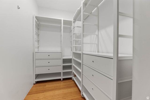 2093 S LAKELINE DR, Salt Lake City, UT 84109